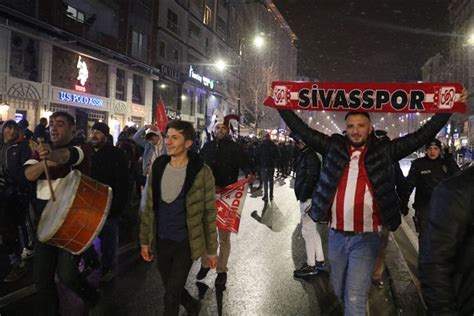 B­e­ş­i­k­t­a­ş­­t­a­ ­P­o­r­t­o­ ­g­a­l­i­b­i­y­e­t­i­ ­k­u­t­l­a­n­d­ı­